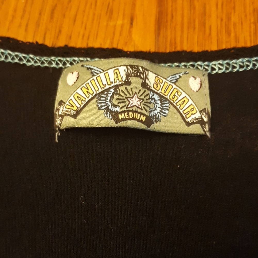 Ladies top - Picture 4 of 4